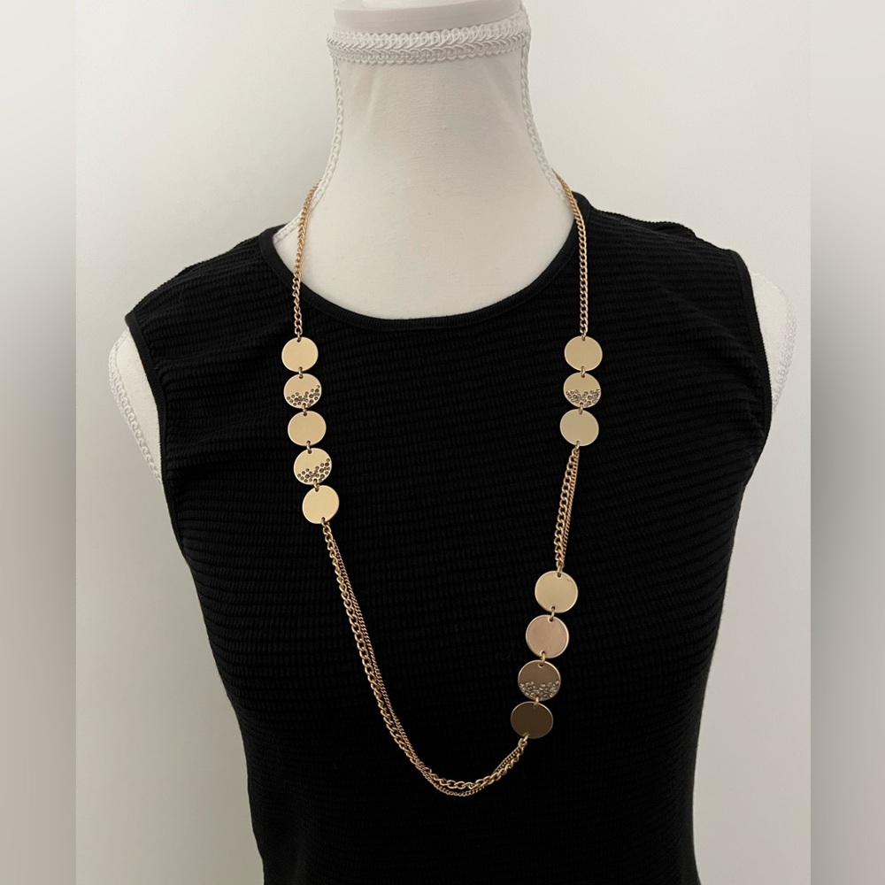 NWOT Kenneth Cole Gold Tone Rinestone Necklace